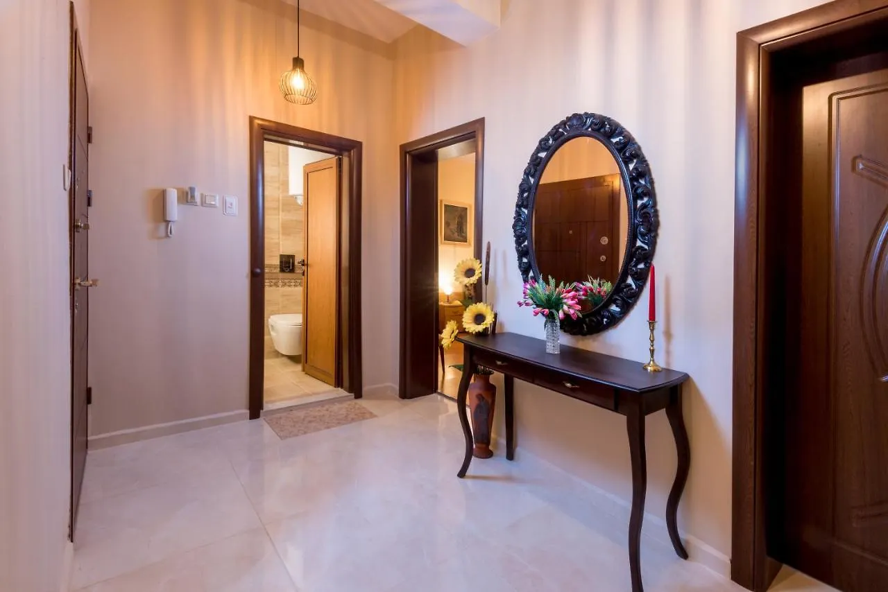 Sea Garden Apartment - First Beach Line & Free Parking Burgas