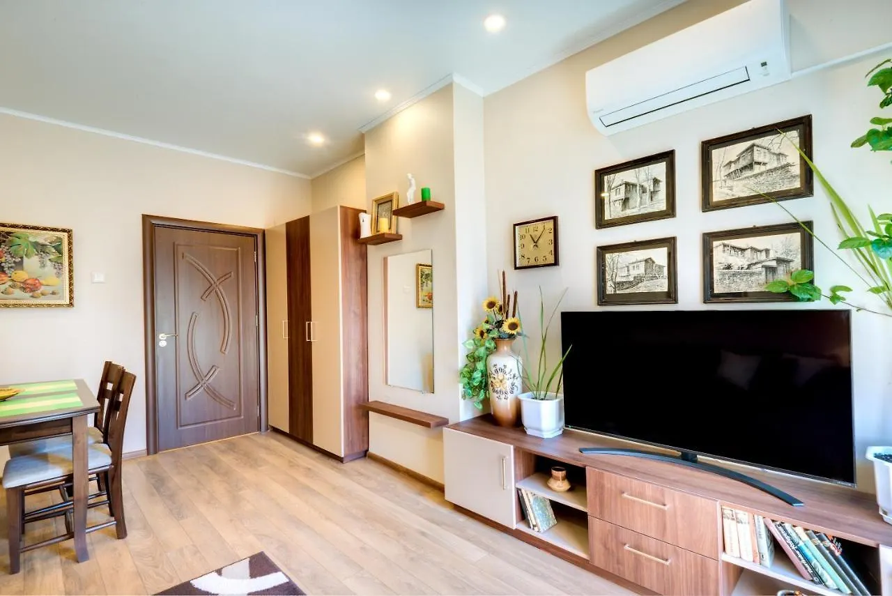 Sea Garden Apartment - First Beach Line & Free Parking Burgas 0*,  Bulgaria